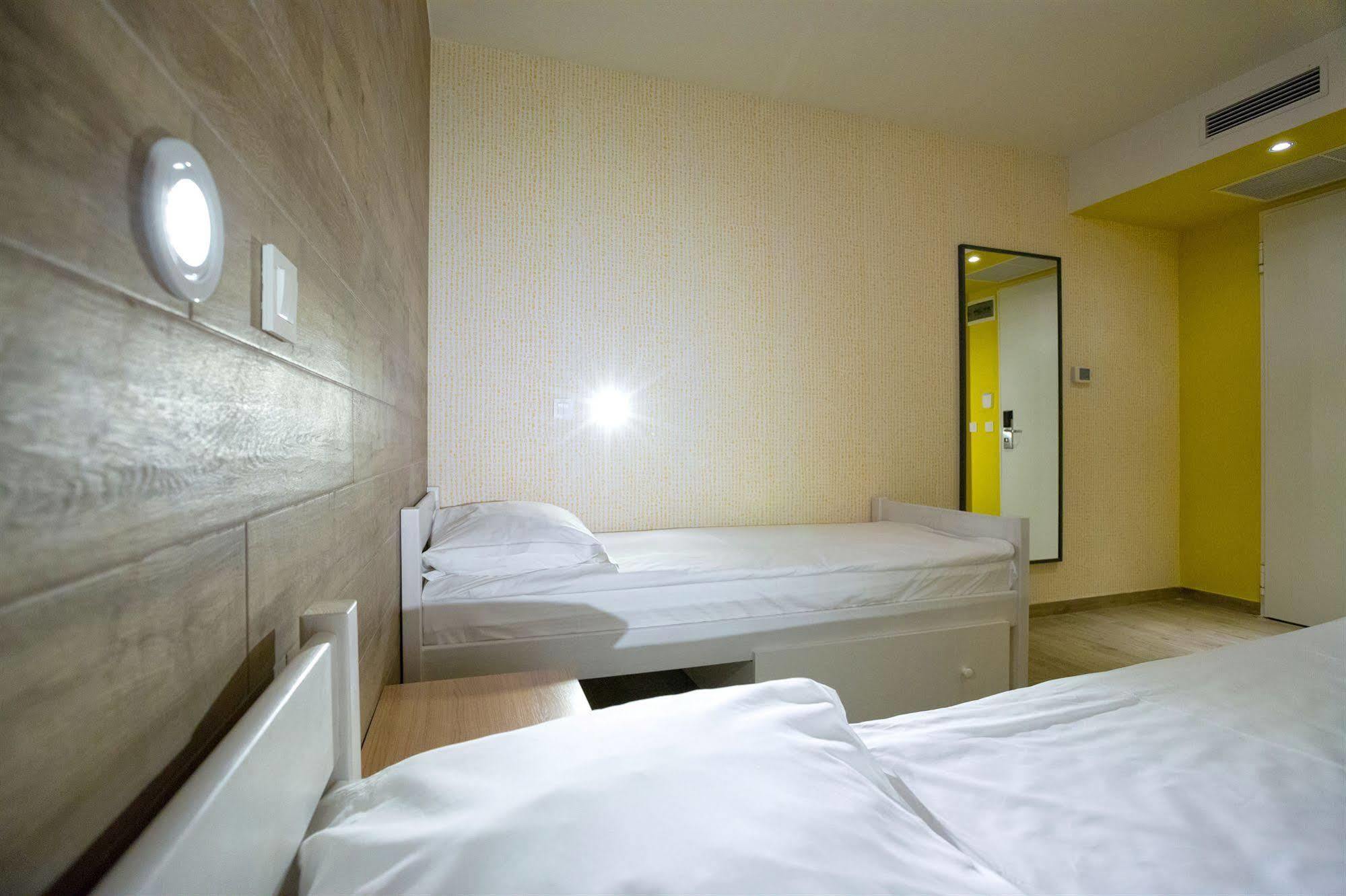 Hostel Link لوفغان المظهر الخارجي الصورة